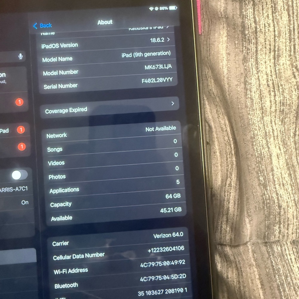 Apple iPad 9th Gen with Black Display